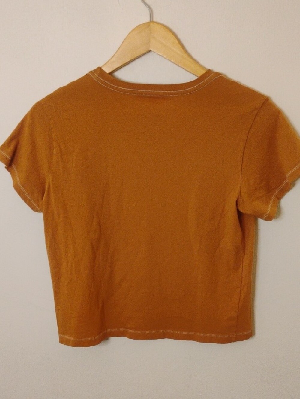 Goodie Two Sleeves Rust Orange Graphic Tee - Medium - Picture 3 of 5